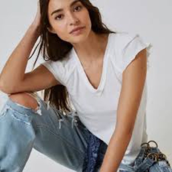 Anthropologie Classic White Short Sleeve Tee - Picture 1 of 9